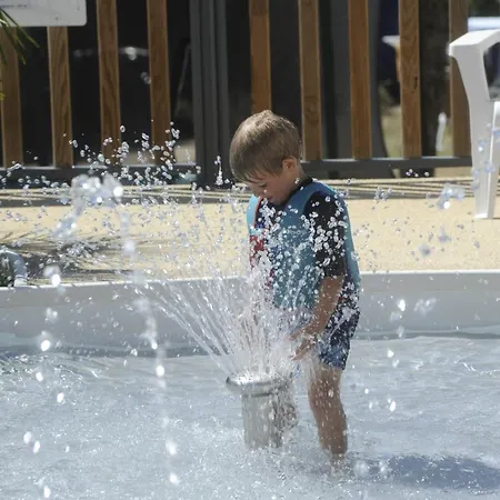 帕迪玛朵野营酒店 4* 罗卡马杜尔